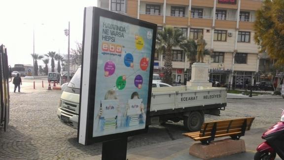 İlçemiz Reklam Panolarına EBA Tanıtım Afişleri Asıldı.